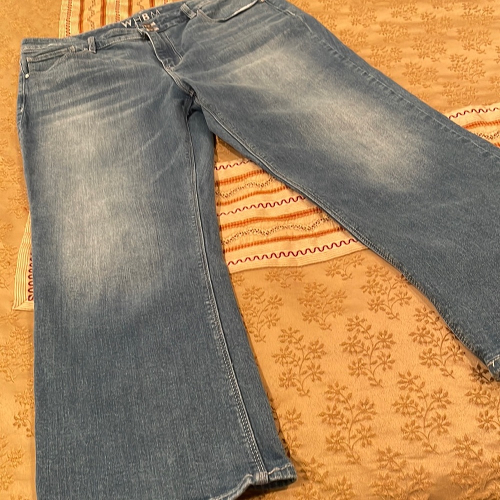 White House Black Market jeans, crop style, cotton blend, light blue, 8